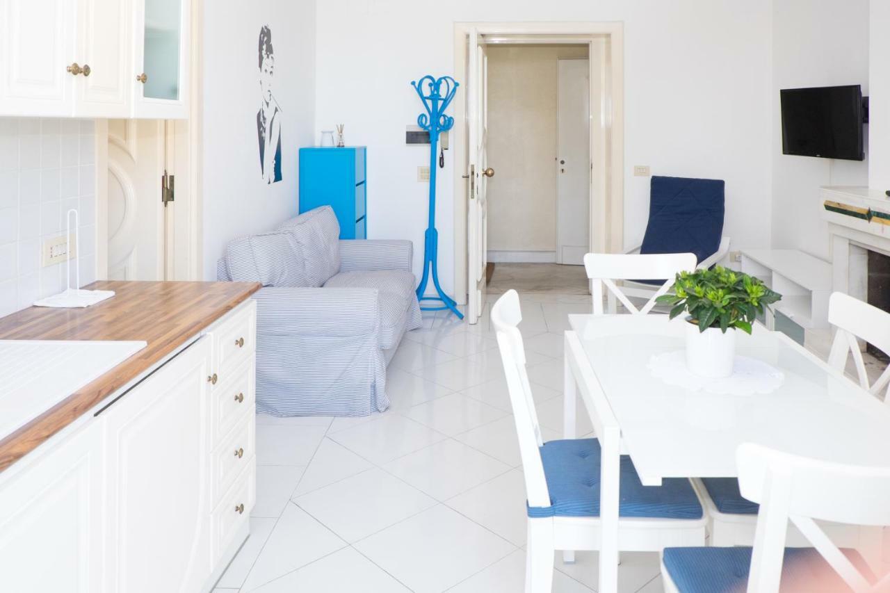 "White Mermaid" - Sorrento Downtown Sea View Apartment Bagian luar foto